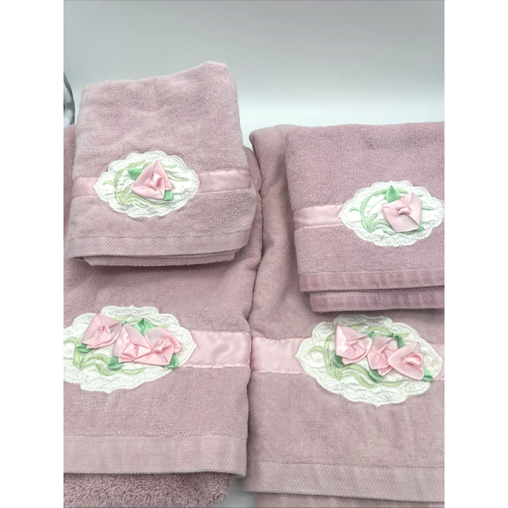Vtg. 1978 Avanti Guest Towels Cotton Pink Floral Embroidered Set Of 4
